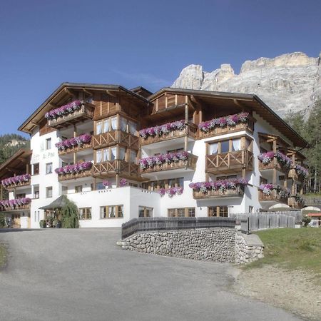 Hotel Ciasa Ai Pini ซานกัสซิอาโน ภายนอก รูปภาพ
