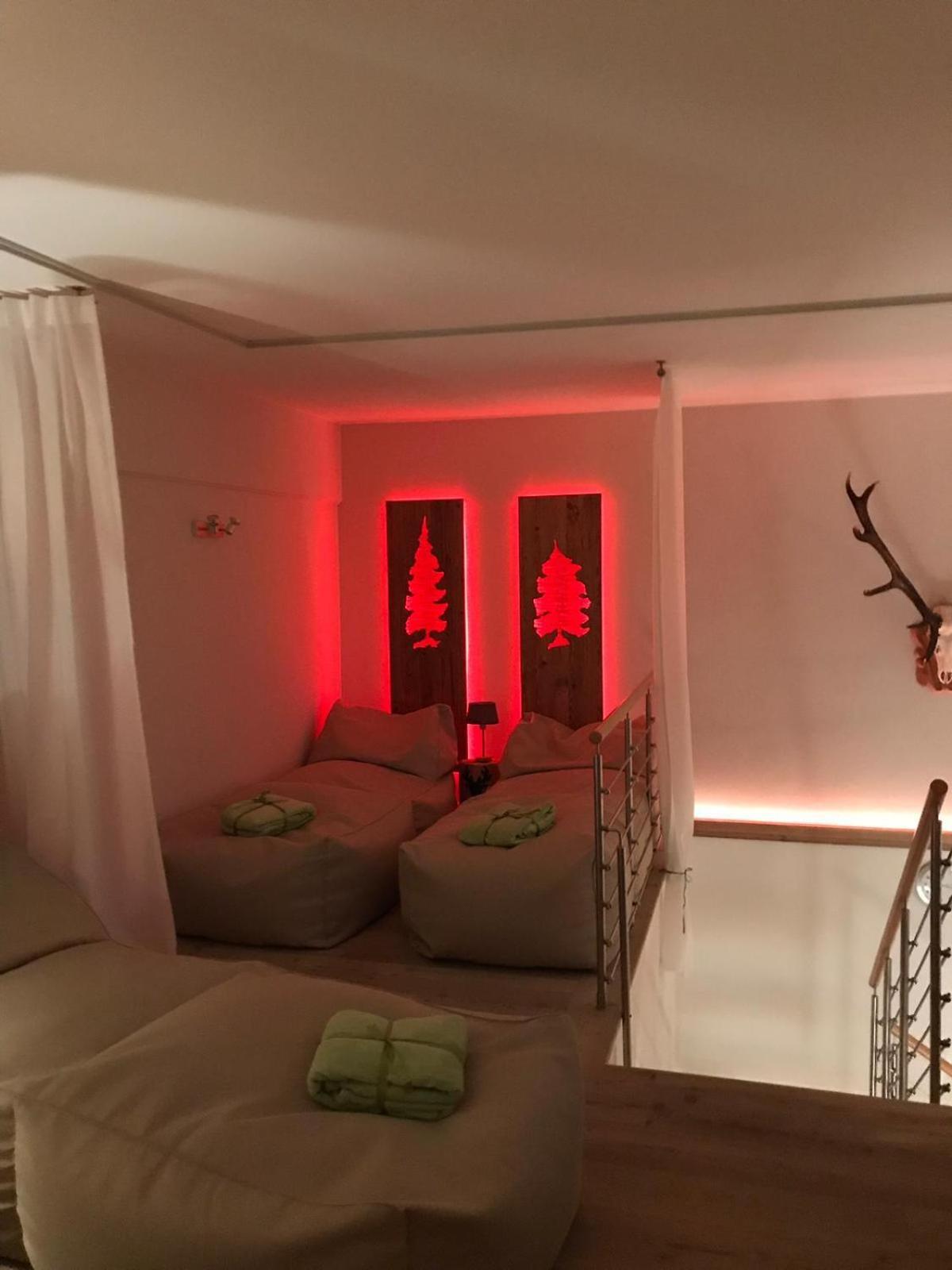 Hotel Ciasa Ai Pini ซานกัสซิอาโน ภายนอก รูปภาพ