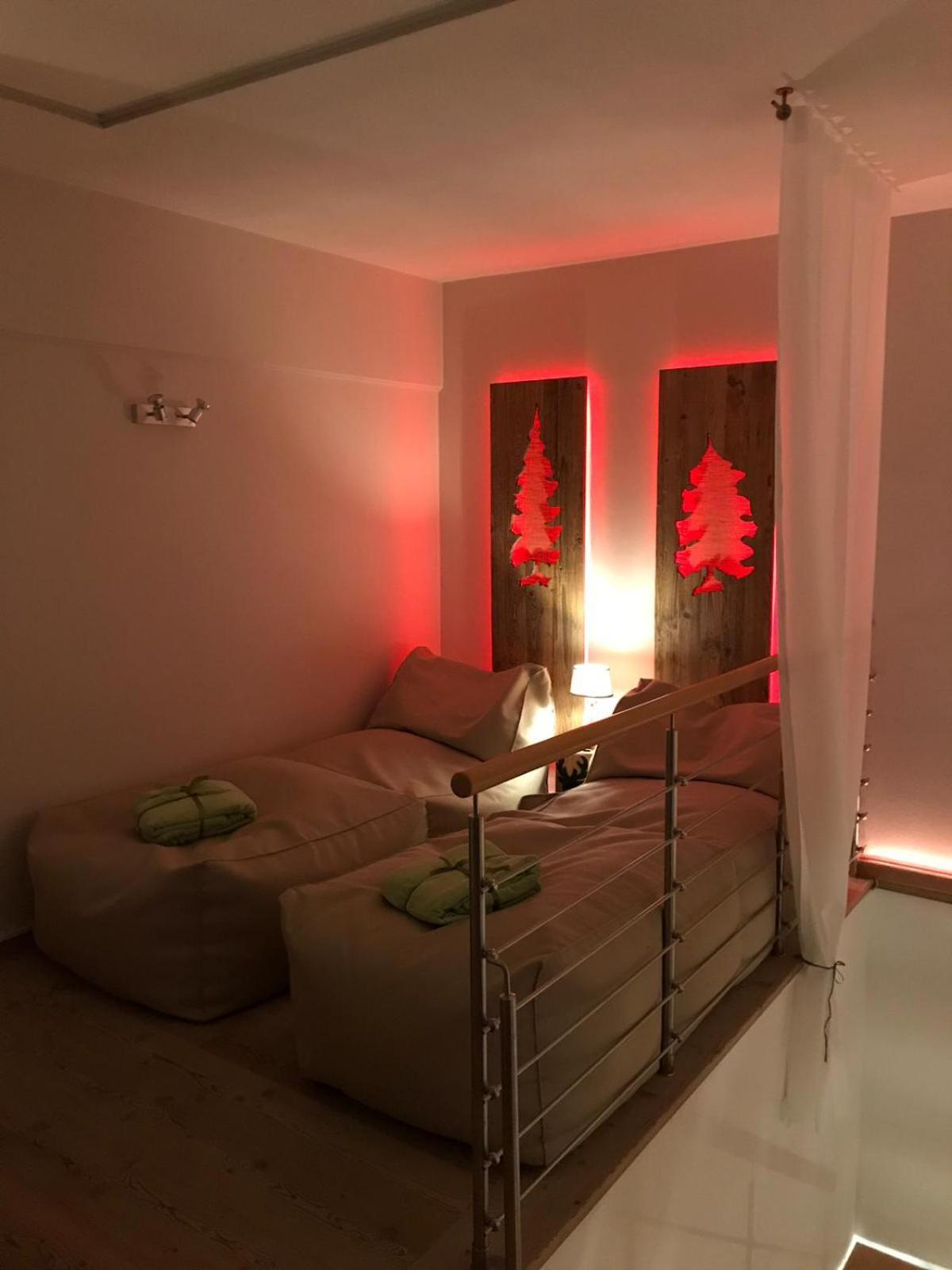 Hotel Ciasa Ai Pini ซานกัสซิอาโน ภายนอก รูปภาพ