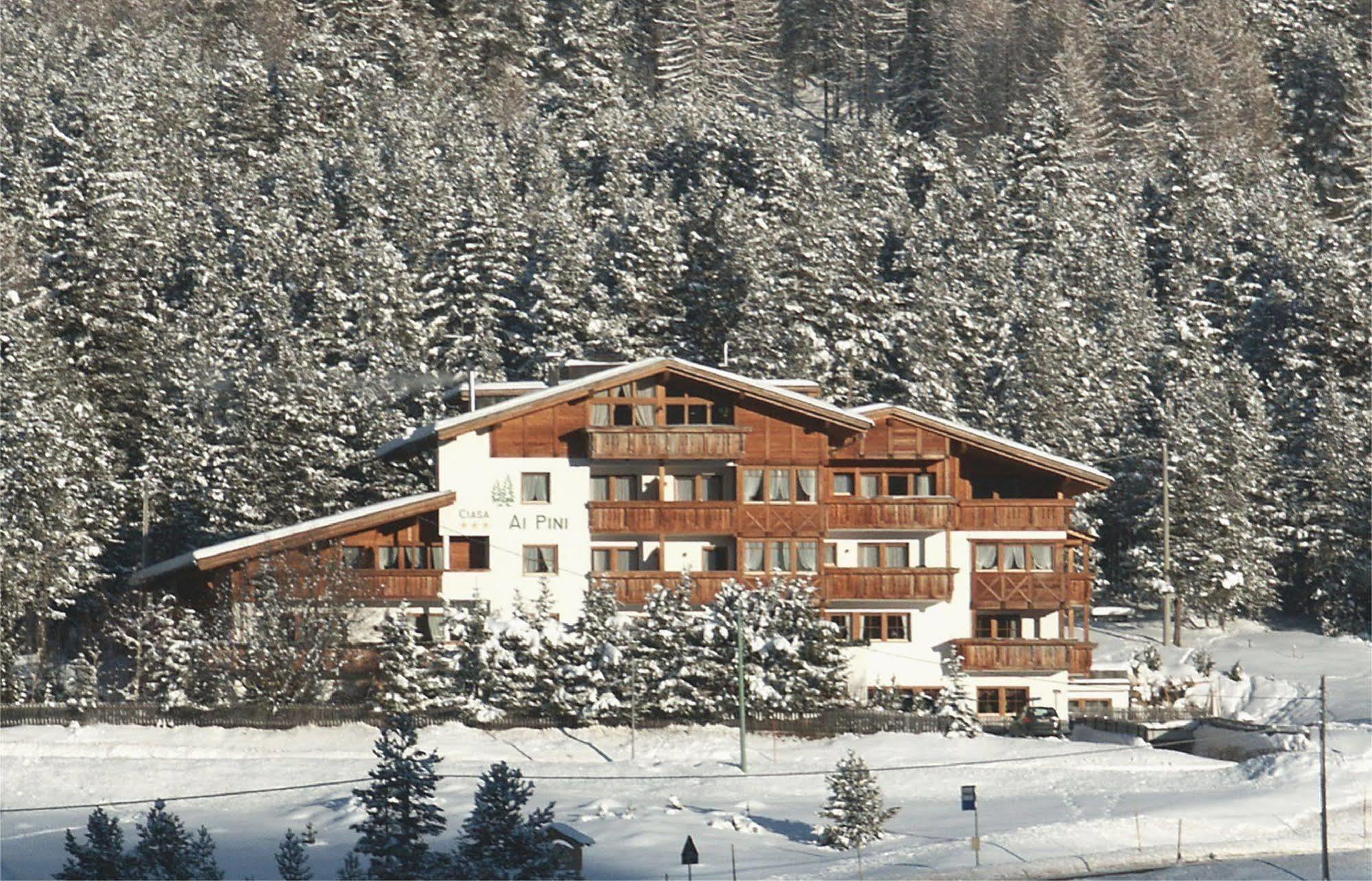 Hotel Ciasa Ai Pini ซานกัสซิอาโน ภายนอก รูปภาพ